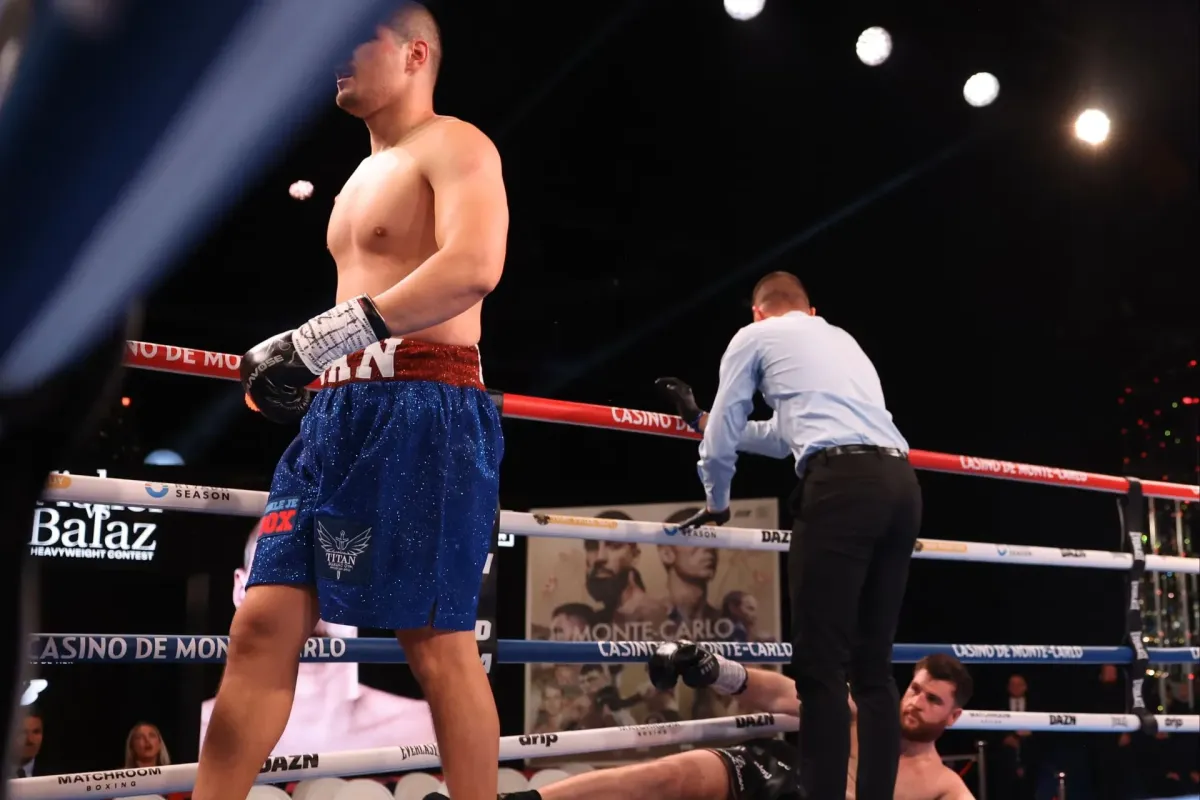 Boxerská bitva těžkých vah na horské dráze. Slovák málem šokoval Monte Carlo