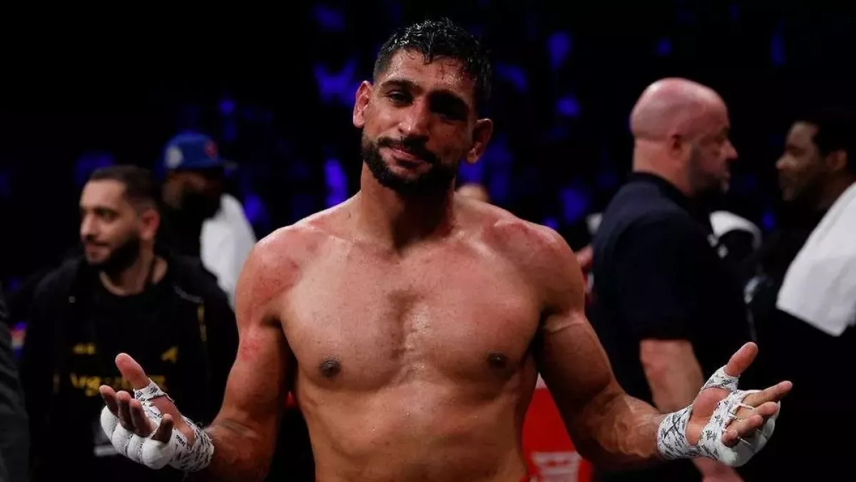 Bývalý boxerský šampion Khan dostal po konci kariéry trest za doping