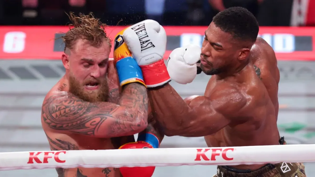 Hrdinství či bláznovství? Známé tváře reagují na výsledek mega souboje Paul vs. Joshua