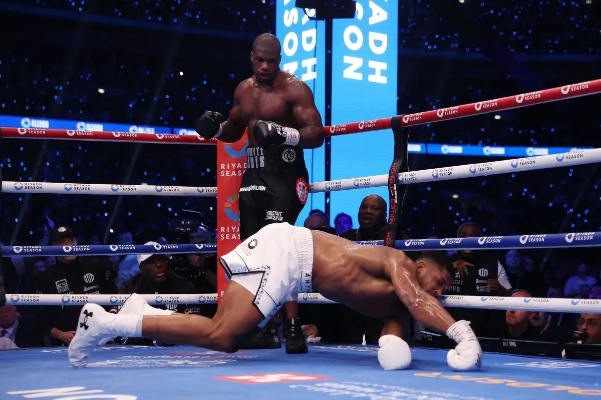 Jake Paul to vidí jasně. Joshua padne před limitem