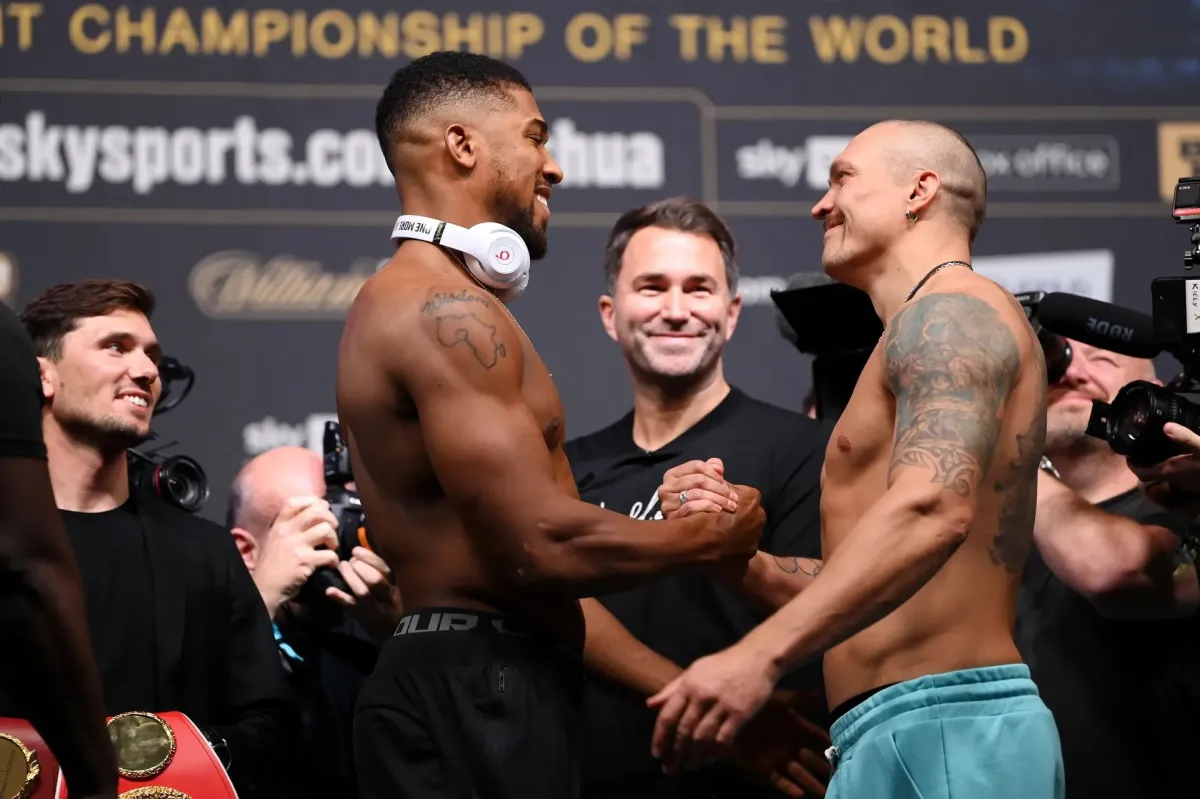 Joshua se vrátí, ujišťuje Usyk po emotivním rozhovoru s ním