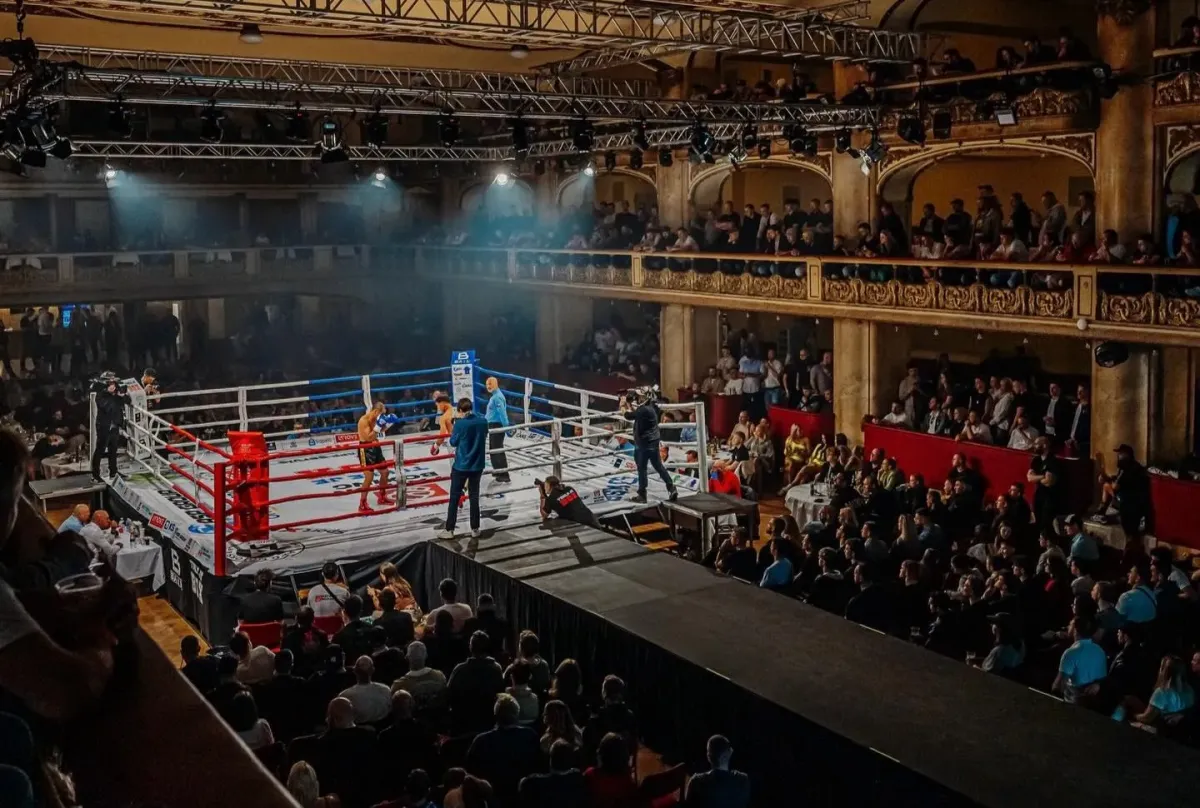 Lucerna se vrací. Dojde i na těžké váhy, v ringu bude přes 250 kilo