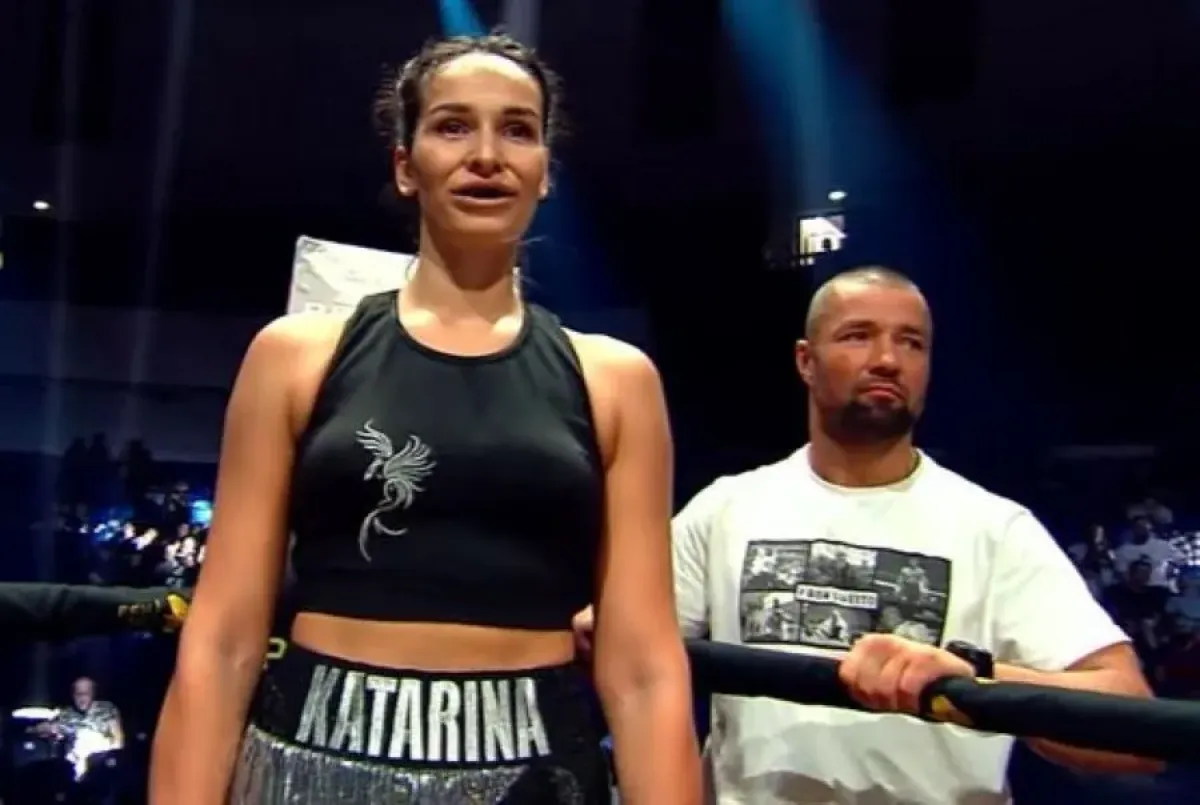 Nechcete, aby vás praštila do obličeje, žasla boxerka nad 100kilovou kráskou