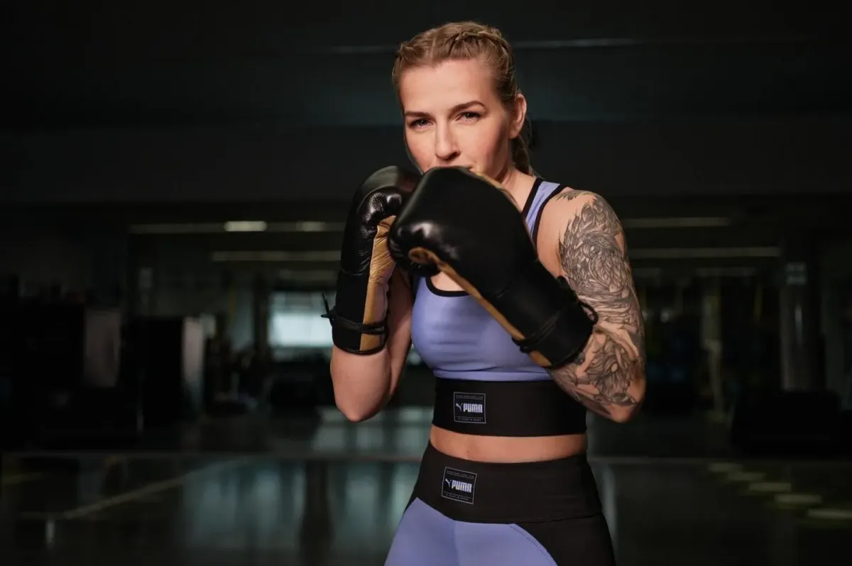 Nejúspěšnější česká boxerka ukončila kariéru, má novou roli. Chce si posvítit i na doping