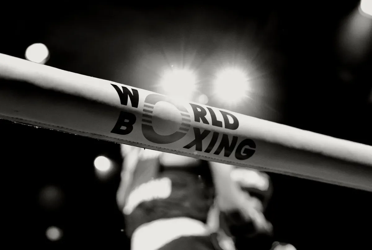 Světová organizace povolila start ruským a běloruským boxerům