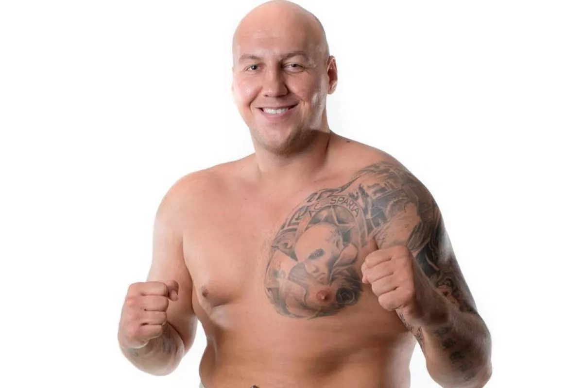 Tanky proti sobě! Supertěžké váhy jdou o český boxerský titul. Ryzí boxer vs. thajboxer