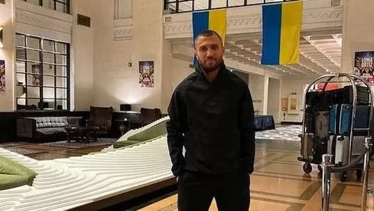 Ukrajinský boxer Lomačenko se po obraně vlasti vrací do ringu