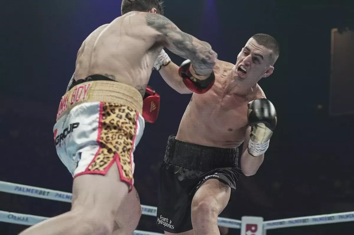 VIDEO: Čisté boxerské KO. Soupeř padl a usnul